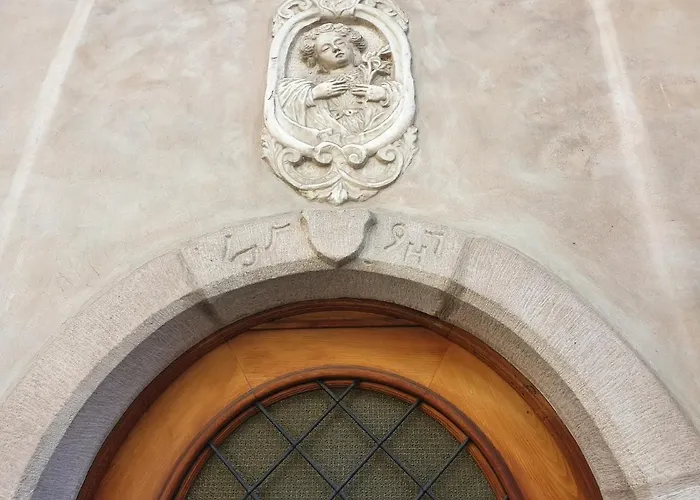 Viadolcevita - Gruene Gaestewohnung
